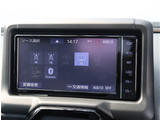お車選びをお楽しみ頂けるよう、在庫車の展示スペースを十分に確保しております。
