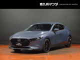 中古車専門再生工場にて熟練専任スタッフが丁寧に清掃、仕上げを実施しております。また、お客様に安心してご検討いただける様、公取協が定める基準に基づき車両検査を実施し、車両状態評価証を発行しております。