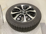 当社にてデモ走行時に装着していたスタットレスタイヤ4本セットを用意致しました。