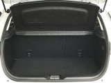 【トノカバー付き】荷物を隠しておけるので防犯や耐候性の向上の役割を担っています。 車外へ荷物が見えません。