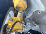 【ビルシュタイン製ダンパー】高速走行時の車両安定性を向上させてくれる人気の装備。街乗りの乗り心地も犠牲にせず、スポーティな走行をお楽しみいただけます♪