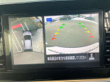 空から見下ろしているような視点で周囲を確認できるアラウンドビューモニター。駐車時にとても便利です。