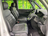 運転席シート廻りは使用感も少なく、良好な状態となっています。丁寧に使われていたことがよくわかりますね。