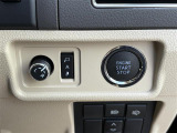 気になる車はすぐにお問い合わせください!画面右側の0066から始まる無料ダイヤルからお問い合わせ下さい!専門スタッフがお車のご質問にお答えいたします!