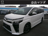 スライドドアファンの皆様やっと入荷しました!王道のヴォクシー★人気のパールです♪お早めにお求めくださいm(__)m