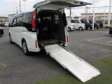 スロープ付きのお車です。