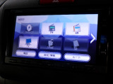 CD、DVD、Bluetooth、AM、FM、AUX、スマートフォン接続ができます。