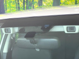 【アイサイトVer3】前方の車両等を検知し、衝突しそうな時は警報で注意を促し、ブレーキを踏む力をサポート。ブレーキを踏めなかった場合は衝突被害軽減ブレーキが作動、衝突回避をサポートします。