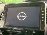 【大画面ナビ】人気の大型9インチナビを装備。存在感のある大画面はインパクト大!ナビ利用時のマップ表示は見やすく、テレビやDVDは臨場感がアップ!いつものドライブがグッと楽しくなります♪