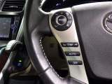 ステアリングスイッチ装備!運転しながら手元でオーディオの操作などができます。