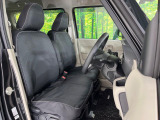 運転席シート廻りは使用感も少なく、良好な状態となっています。丁寧に使われていたことがよくわかりますね。