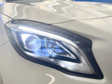 ●LEDヘッドライト:夜間走行時も良好な視界を確保し安心して運転できる高輝度LEDヘッドライトを装備!点灯速度が早く、消費電力も抑えられています。