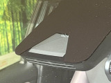 【トヨタセーフティセンス】走行中に前方の車両等を認識し、衝突しそうな時は警報とブレーキで衝突回避と被害軽減をアシスト。より安全にドライブをお楽しみいただけます。