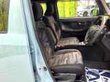 運転席シート廻りは使用感も少なく、良好な状態となっています。丁寧に使われていたことがよくわかりますね。