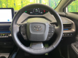 【純正革巻きステアリング】上質な革を使用することで、手にしっかり馴染みとても運転しやすいハンドルです♪