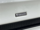 【モデリスタ(MODELLISTA)】メーカーオプションのトヨタの純正エアロ(ドレスアップパーツ)が装着されています!スポーティでエモーショナルな外観をお楽しみください。
