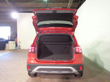 「VW認定中古車は、お客様の安全性のため、厳しい基準を設定しております。☆ロード・アシスタンス・サービス☆24時間365日、お客様のカーライフをサポートします☆