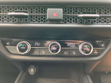 運転席と助手席はシートヒーター装備!エアコンに比べて暖まるスピードが速いので冬でも快適に過ごせます。冷え症で悩まれている方にも◎また、エアコンに比べて車内の空気が乾燥しにくいのも、嬉しいポイントです!