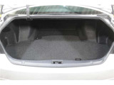 トランク容量は552L、9.5インチゴルフバッグ3本積めます。