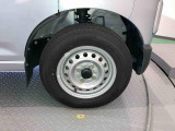 納車前にはプロのメカニックが点検、整備を行いますので安心してお乗り頂けます!!