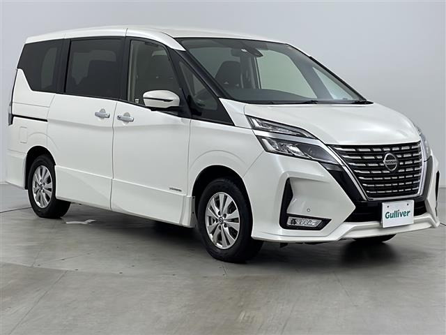 セレナ 2.0 ハイウェイスター V 4WD ワンオーナー