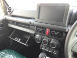 気になる車はすぐにお問い合わせください!画面右側の0066から始まる無料ダイヤルからお問い合わせ下さい!専門スタッフがお車のご質問にお答えいたします!