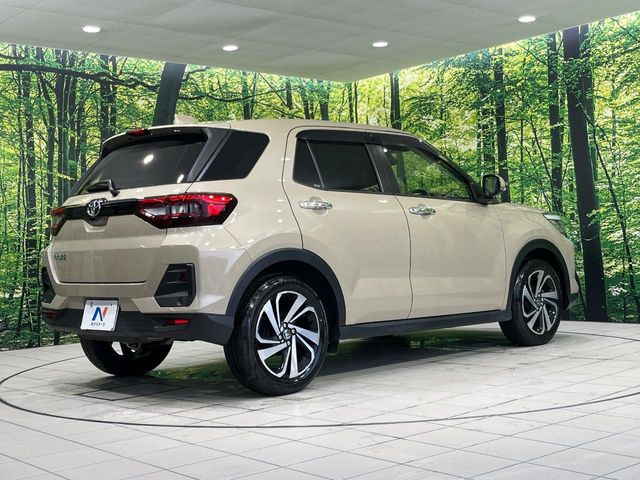 トヨタ ライズ 1.2 Z の中古車詳細 (7,520km, ナチュラルベージュ