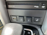 運転席&助手席にシートヒーター付いてます。寒い日に助かります