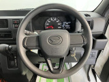 ダイハツディーラーでは「ダイハツ認定U-CAR」という基準を設け、車選びに詳しくないお客様でも「安心して選べる」をご提供しています。