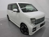 自動車保険もお任せくださいHonda自動車保険安心プランと長期プランでより一層安心をプラスしてご案内します。