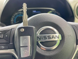 【キーレス】少し離れた場所からでもボタン一つでドアの開錠・施錠ができるのでとっても便利!ドアの鍵穴周りに傷をつけることもありません♪