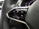 Travel Assist。設定した速度を上限に自動で加減速し、一定の車間距離,およ走行レーンを保つことでロングドライブの疲労を軽減します。