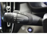 オートライト機能付きのヘッドライトスイッチはウインカーレバーにあります