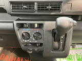 CVTで走りもスムーズです。