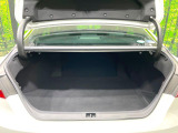 後席を格納すると、これだけの広さが!シーンに合わせたシートアレンジで、大きな荷物も積むことが出来ます♪