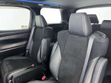 車内洗浄・艶出し・除菌&消臭と、隅々までまるまるクリーニング!洗浄剤は天然素材のため、肌に優しい仕上がりです。