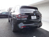 長期にわたる保証を実現。安心の無償保証。2年間のBMWプレミアムセレクション保証と延長保証(別途費用)を合わせて最大4年間の保証。万一の故障に長期間備えることができ、ご安心してお乗り頂けます。