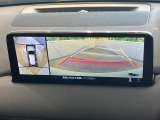 【360°ビューモニター】専用のカメラにより、上から見下ろしたような視点で360度クルマの周囲を確認することができます☆死角部分も確認しやすく、狭い場所での切り返しや駐車もスムーズに行えます。