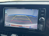 【バックカメラ】駐車時に後方がリアルタイム映像で確認できます。大型商業施設や立体駐車場での駐車時や、夜間のバック時に大活躍!運転スキルに関わらず、今や必須となった装備のひとつです!