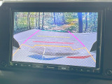 【バックカメラ】駐車時に後方がリアルタイム映像で確認できます。大型商業施設や立体駐車場での駐車時や、夜間のバック時に大活躍!運転スキルに関わらず、今や必須となった装備のひとつです!