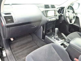 高品質カークリーニング ピカピCar 外装・内装、岐阜トヨペットの専門スタッフがシートもカーペットも綺麗に洗浄済み!プロの仕上げを是非ご確認下さいませ。