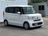 LEDヘッドライトを装備しています。LEDヘッドライトはとても明るく、雨の日や夜間走行も安全・安心です。オートライトコントロール付きで周囲の明るさに応じて自動で点灯・消灯します。
