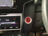 スマートキーシステム搭載ですので、ハンドル横のスイッチを押せば、エンジンスタート!