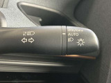 インテリジェントオートライトシステム。ハイビームアシストは前方用察知カメラで、対向車のライト、道路周辺の明るさを察知。手動で切り替えるわずらしさを軽減します。