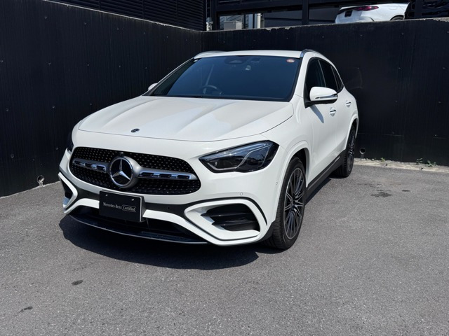 GLAクラス GLA200d 4マチック AMGラインパッケージ 4WD 