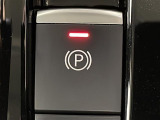 【電動パーキングブレーキ】パーキングブレーキを指先だけで操作可能です!力の弱い人にも安心してブレーキをかけていただけます!