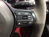 クルーズコントロールを装備しています。高速道路などで一定の速度で走ってくれるので運転が楽ですよ!速度を設定できますので、スピードの出しすぎにも注意できます。
