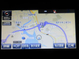 純正ナビで、慣れない道も旅先も安心。