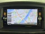 【純正ナビ】専用設計で車内の雰囲気にマッチ!ナビ利用時のマップ表示は見やすく、いつものドライブがグッと楽しくなります!