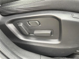 気になる車はすぐにお問い合わせください!画面右側の0066から始まる無料ダイヤルからお問い合わせ下さい!専門スタッフがお車のご質問にお答えいたします!